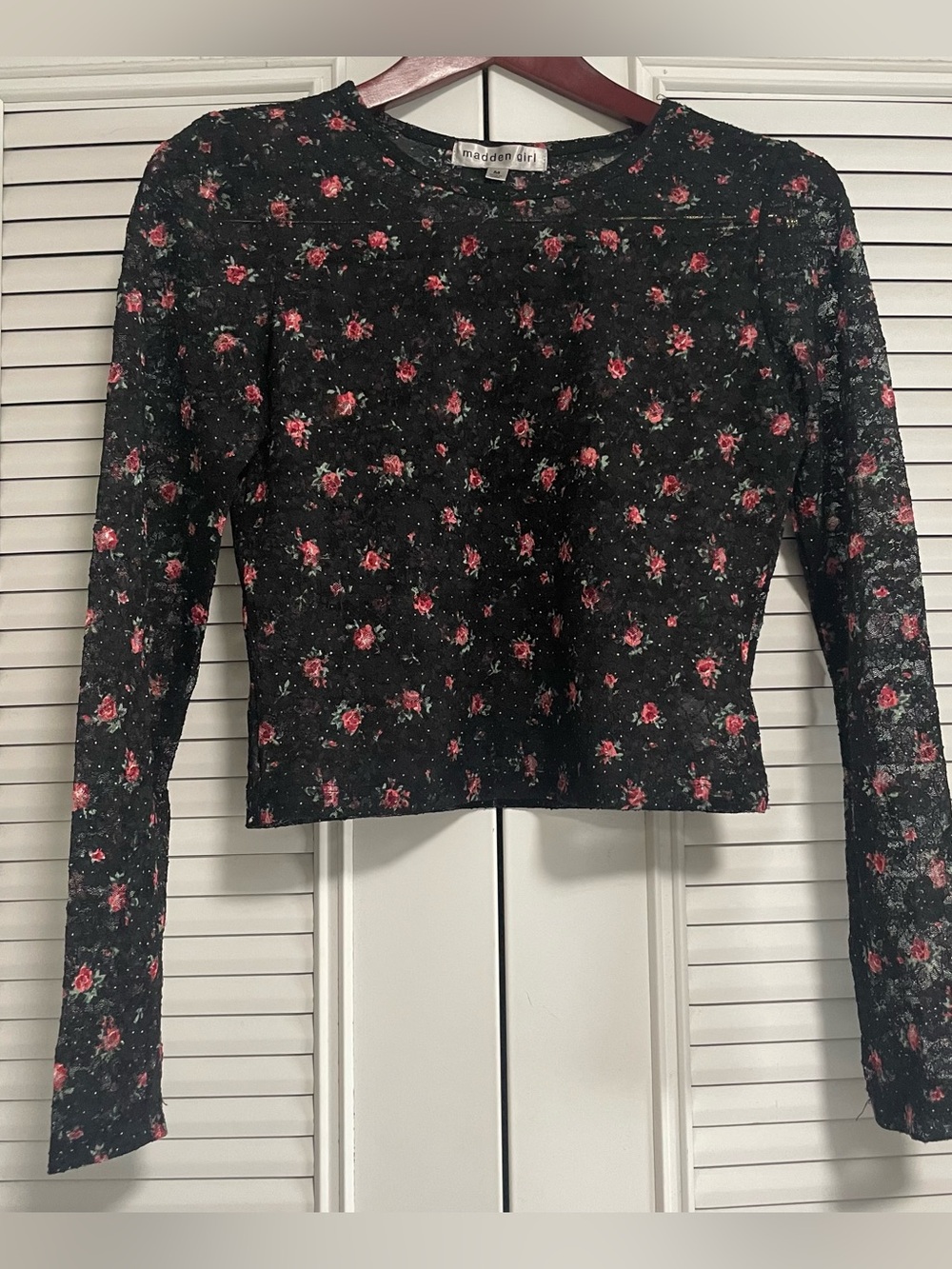 Madden Girl Black Lace Long-Sleeve Floral Crop Top with Pink Roses